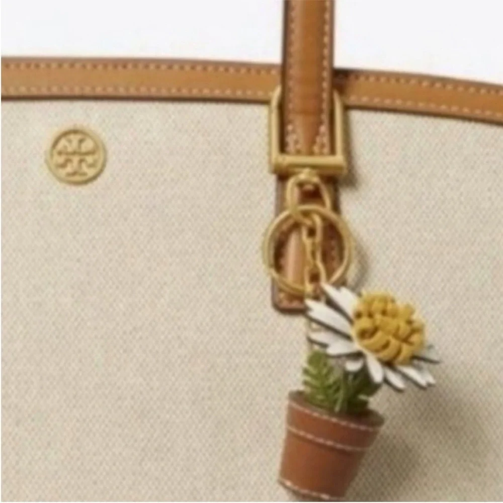 Tory Burch Yellow Floral Keychain - Picture 4 of 6